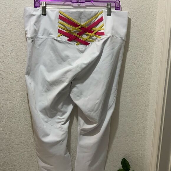 Fabletics Kessler ll High-Waisted Leggings Size 1X 16-18 Plush Pink Multi White - Picture 4 of 9